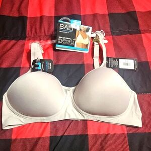 NWT Bali wireless Bra 42B